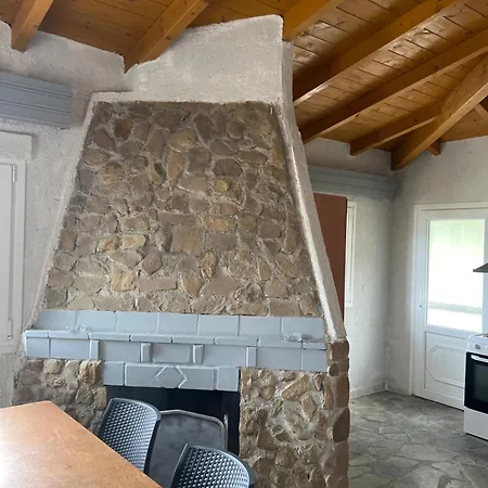 Hamre Apartament Agios Georgios Pagon